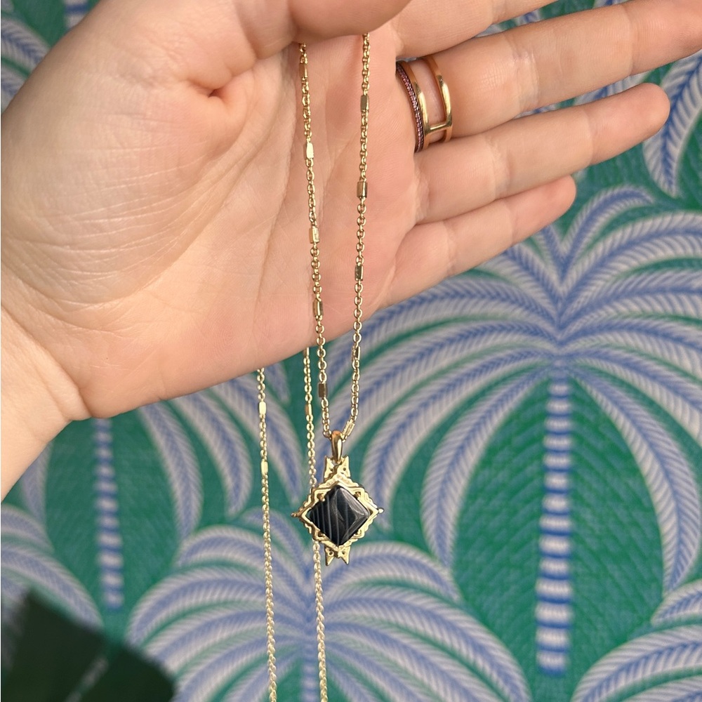 Kendra Scott Cass long necklace
